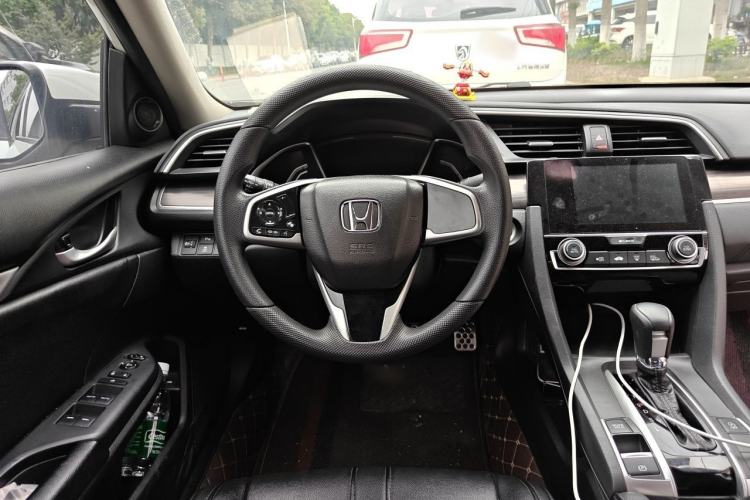 Used Honda Civic 2019 220TURBO CVT Dynamic Edition China VI Emission Standard Steering Wheel
