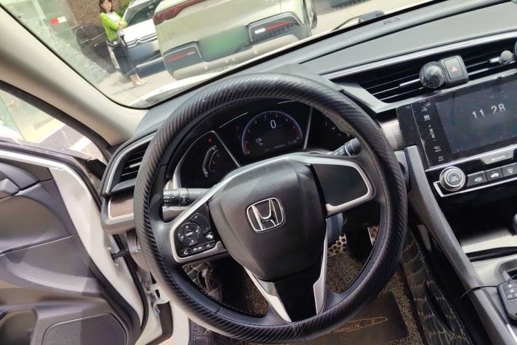 Used Honda Civic 2019 220TURBO CVT Dynamic Edition China VI Emission Standard Steering Wheel