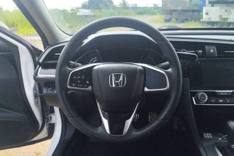 Used Honda Civic 2019 220TURBO CVT Dynamic Edition China VI Emission Standard Steering Wheel