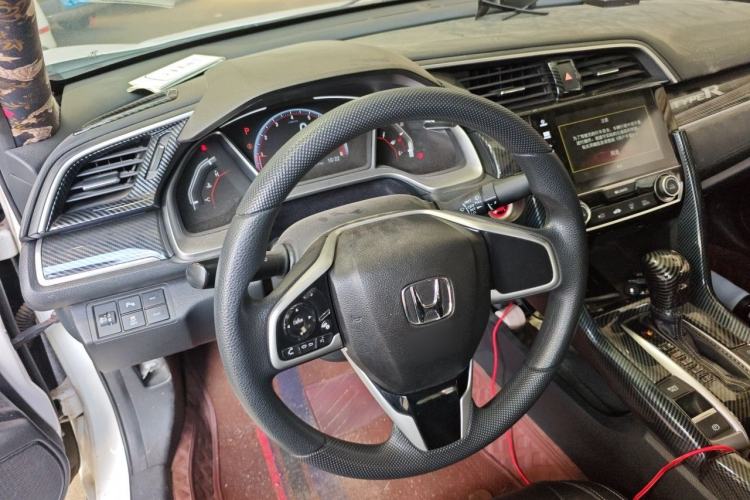 Used Honda Civic 2019 220TURBO CVT Dynamic Edition China VI Emission Standard Steering Wheel