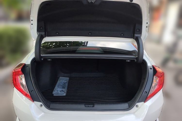 Used Honda Civic 2019 220TURBO CVT Dynamic Edition China VI Trunk