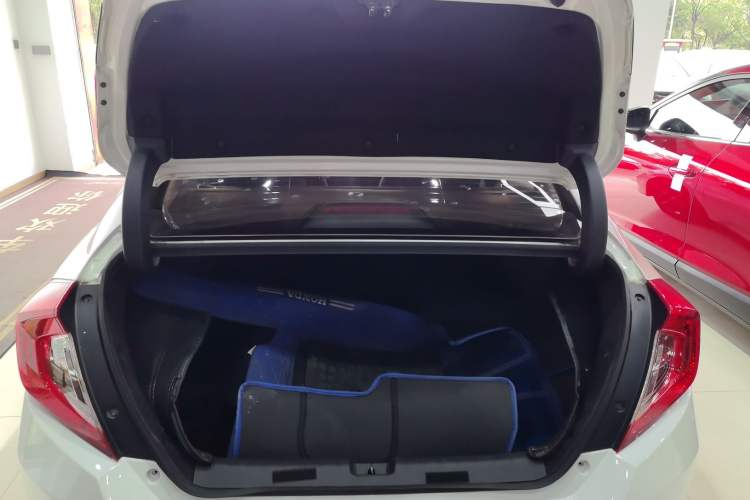 Used Honda Civic 2019 180TURBO CVT Shangdong Edition China VI Trunk