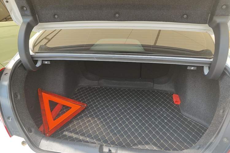 Used Honda Civic 2019 220TURBO CVT Dynamic Edition China VI Trunk