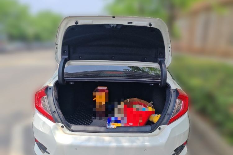 Used Honda Civic 2019 220TURBO CVT Dynamic Edition China VI Trunk