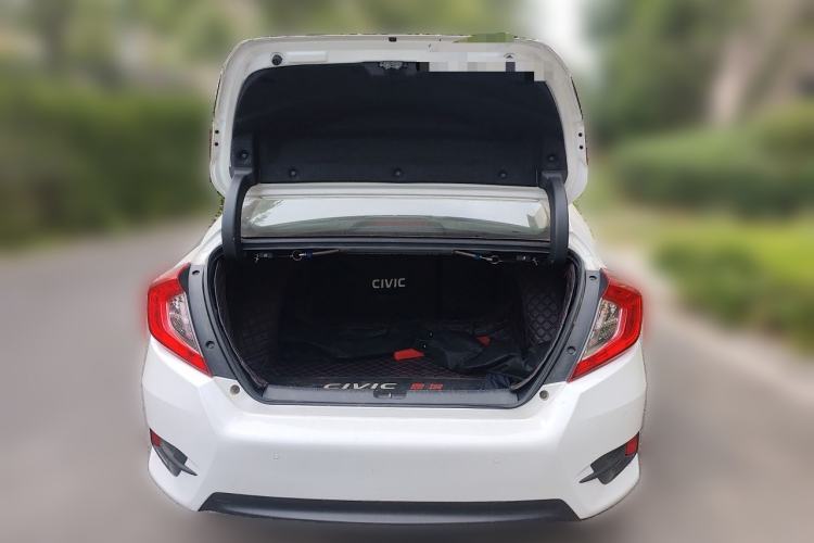 Used Honda Civic 2019 220TURBO CVT Dynamic Edition China VI Trunk