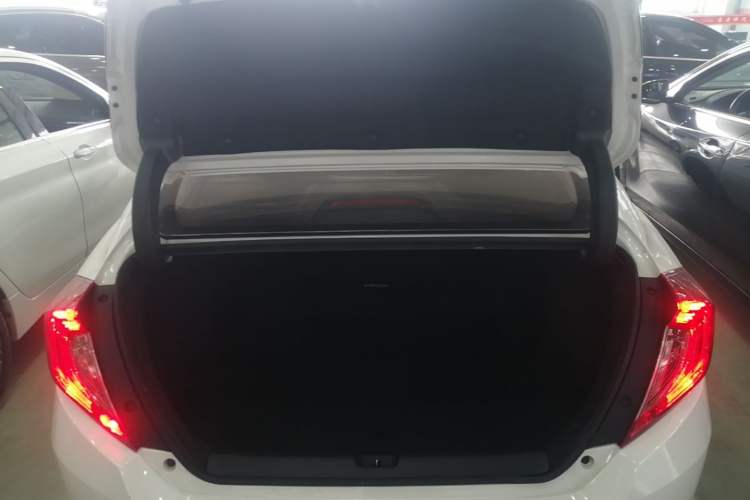 Used Honda Civic 2019 180TURBO CVT Shangdong Edition China VI Trunk