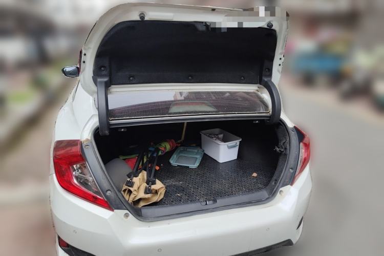 Used Honda Civic 2019 220TURBO CVT Dynamic Edition China VI Emission Standard Trunk