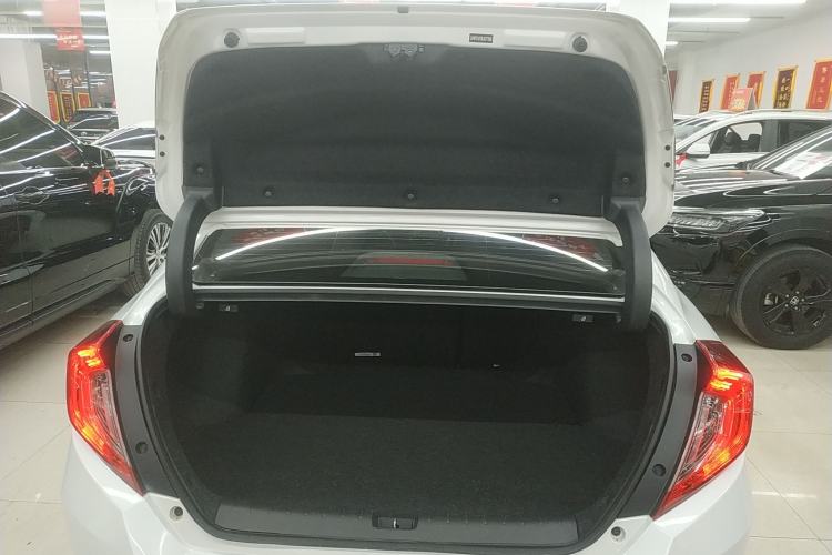 Used Honda Civic 2019 220TURBO CVT Dynamic Edition China VI Emission Standard Trunk