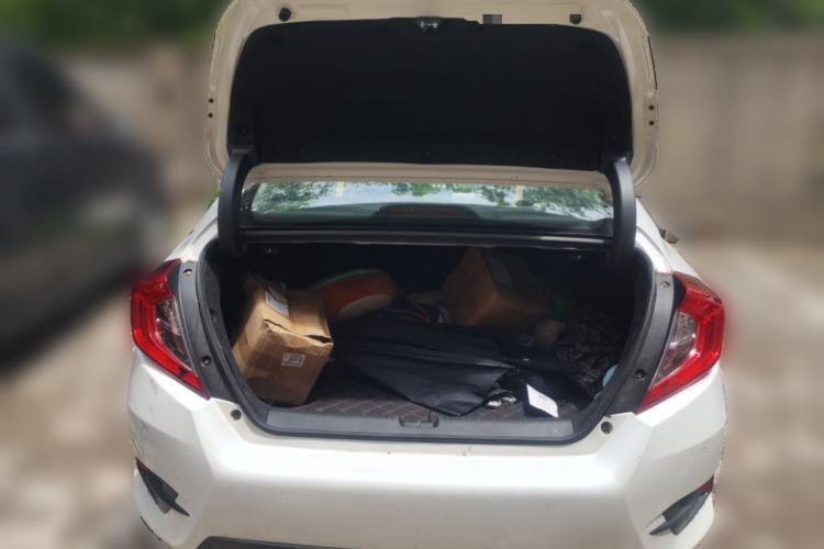 Used Honda Civic 2019 220TURBO CVT Dynamic Edition China VI Emission Standard Trunk
