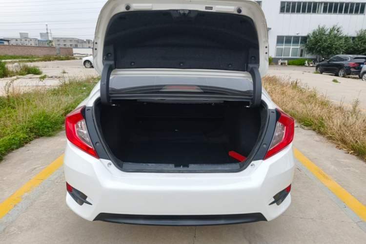 Used Honda Civic 2019 180TURBO CVT Shangdong Edition China VI Trunk