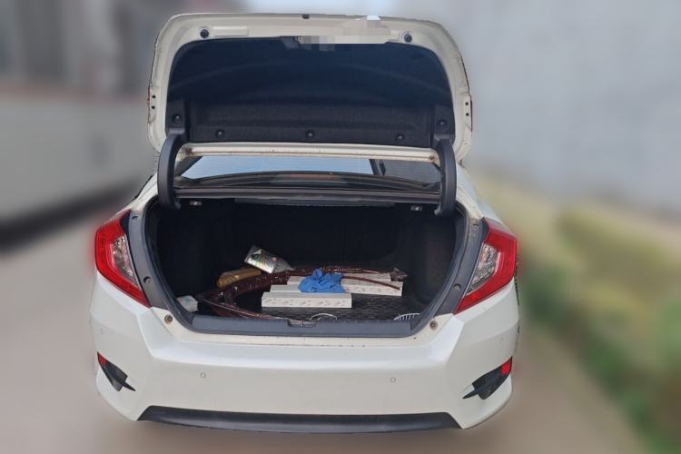 Used Honda Civic 2019 220TURBO CVT Dynamic Edition China VI Trunk