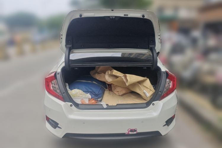 Used Honda Civic 2019 220TURBO CVT Dynamic Edition China VI Trunk