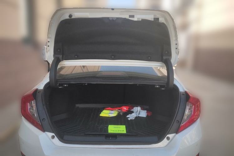 Used Honda Civic 2019 220TURBO CVT Dynamic Edition China VI Emission Standard Trunk
