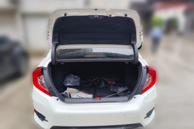 Used Honda Civic 2019 220TURBO CVT Dynamic Edition China VI Trunk