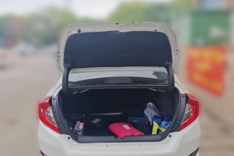 Used Honda Civic 2019 220TURBO CVT Dynamic Edition China VI Trunk