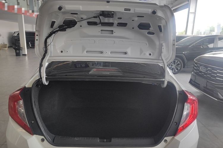 Used Honda Civic 2019 180TURBO CVT Shangyue Edition China V Emission Standard Trunk