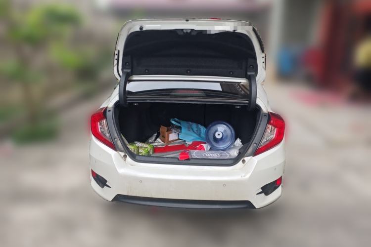 Used Honda Civic 2019 220TURBO CVT Dynamic Edition China VI Trunk