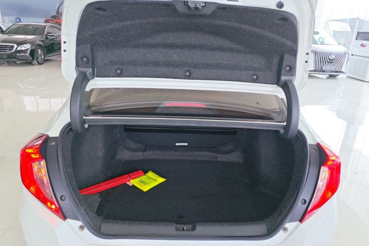 Used Honda Civic 2019 180TURBO CVT Shangdong Edition China VI Trunk