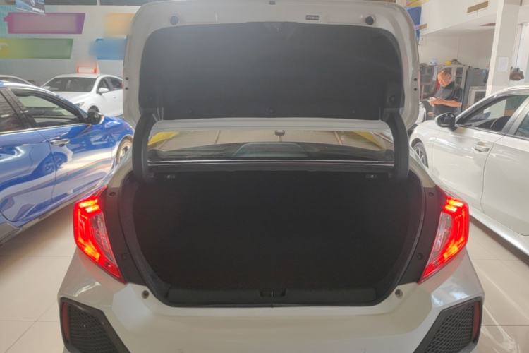 Used Honda Civic 2019 220TURBO CVT Dynamic Edition China VI Emission Standard Trunk