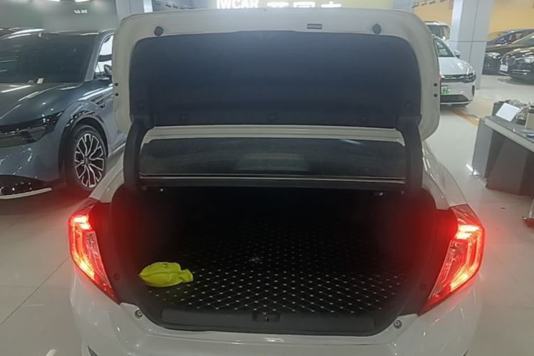 Used Honda Civic 2019 220TURBO CVT Dynamic Edition China VI Emission Standard Trunk