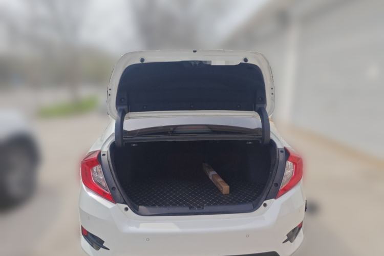 Used Honda Civic 2019 220TURBO CVT Dynamic Edition China VI Emission Standard Trunk