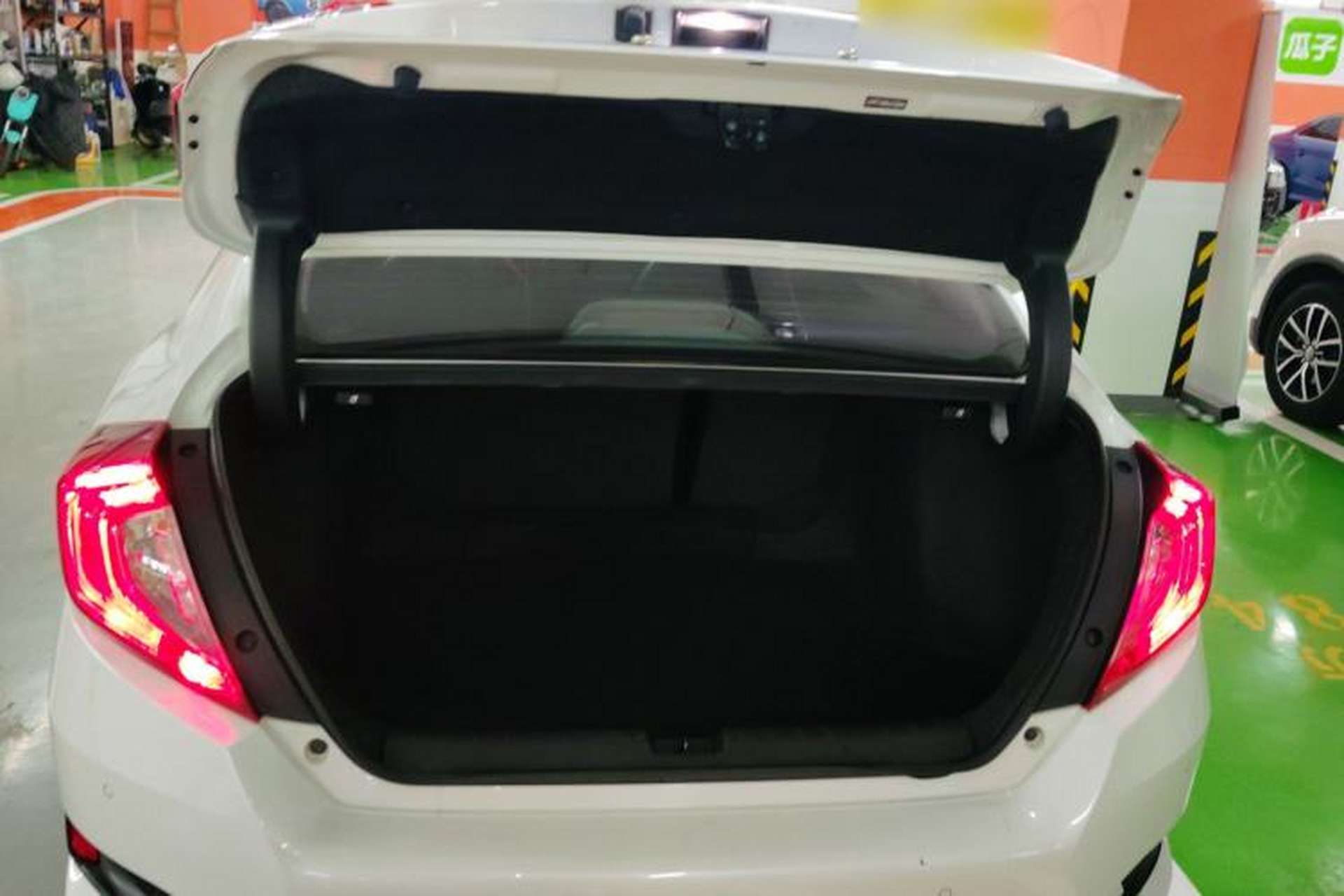 Used Honda Civic 2019 220TURBO CVT Dynamic Edition China VI Trunk
