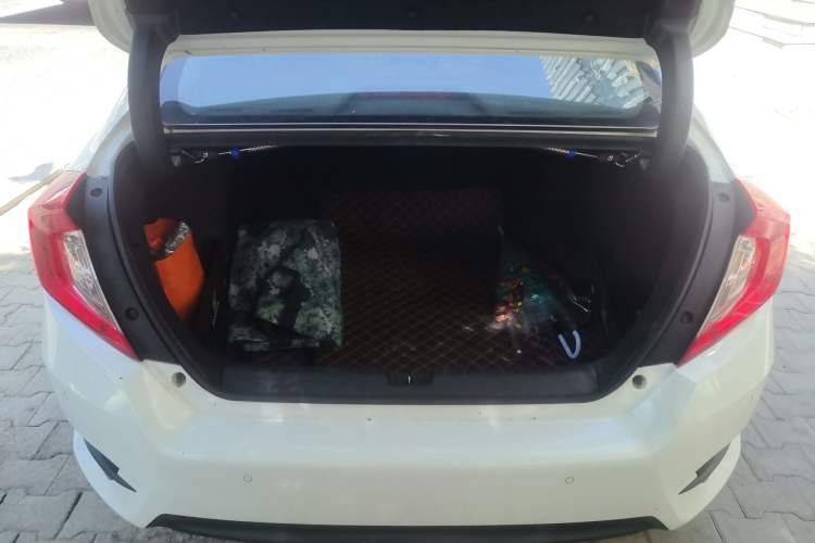 Used Honda Civic 2019 220TURBO CVT Dynamic Edition China VI Trunk