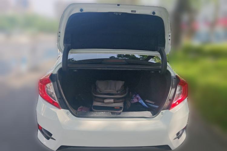 Used Honda Civic 2019 220TURBO CVT Dynamic Edition China VI Trunk