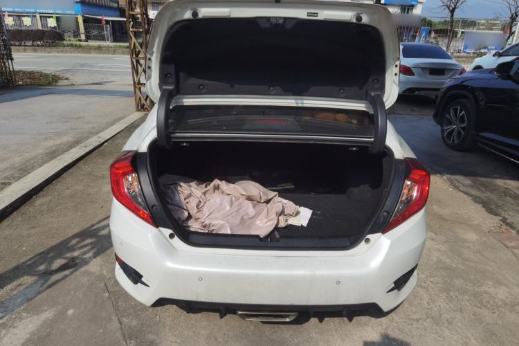 Used Honda Civic 2019 220TURBO CVT Dynamic Edition China VI Emission Standard Trunk