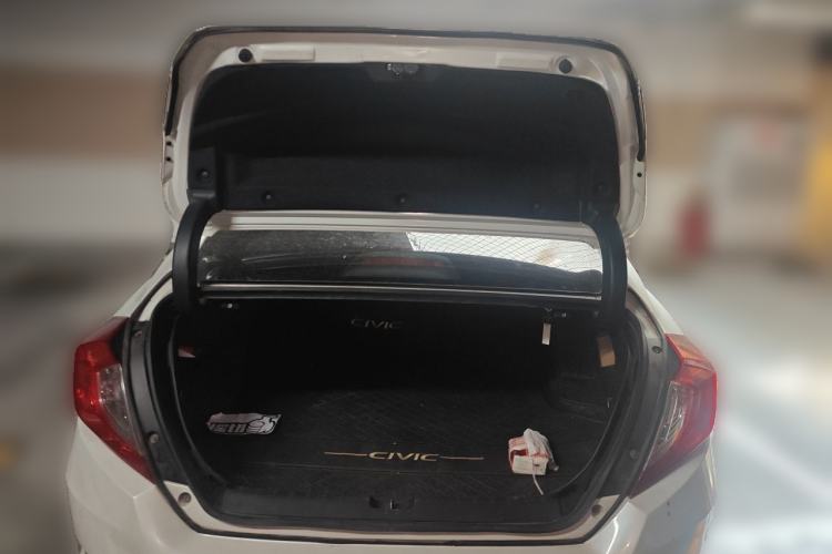 Used Honda Civic 2019 220TURBO CVT Dynamic Edition China VI Emission Standard Trunk