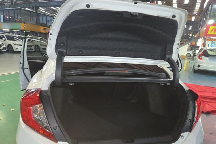 Used Honda Civic 2019 220TURBO CVT Dynamic Edition China VI Emission Standard Trunk