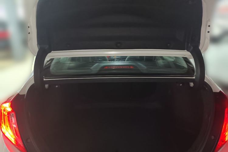 Used Honda Civic 2019 220TURBO CVT Dynamic Edition China VI Trunk
