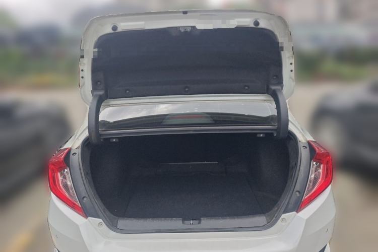 Used Honda Civic 2019 220TURBO CVT Dynamic Edition China VI Trunk