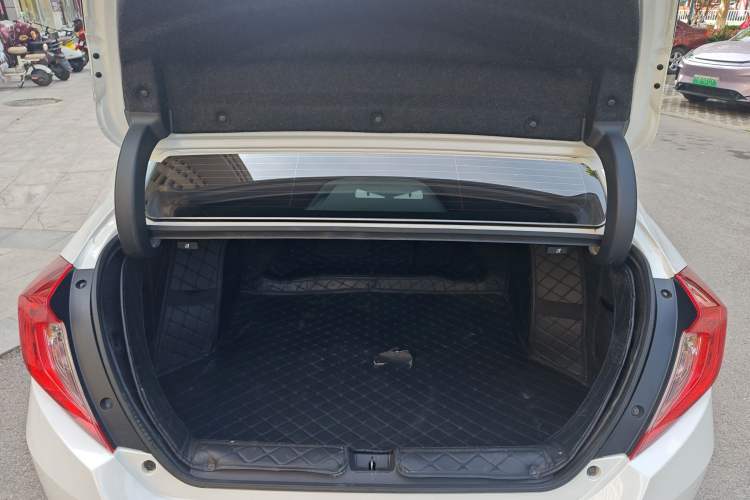 Used Honda Civic 2019 220TURBO CVT Dynamic Edition China VI Trunk