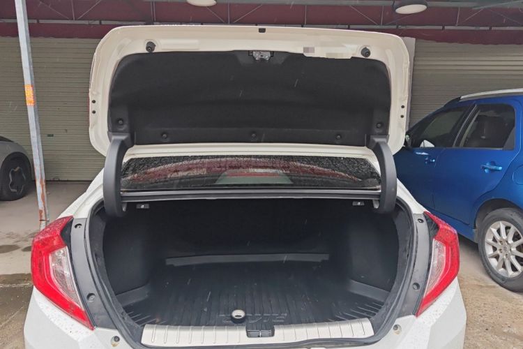 Used Honda Civic 2019 220TURBO CVT Power Edition China VI Emission Standard Trunk