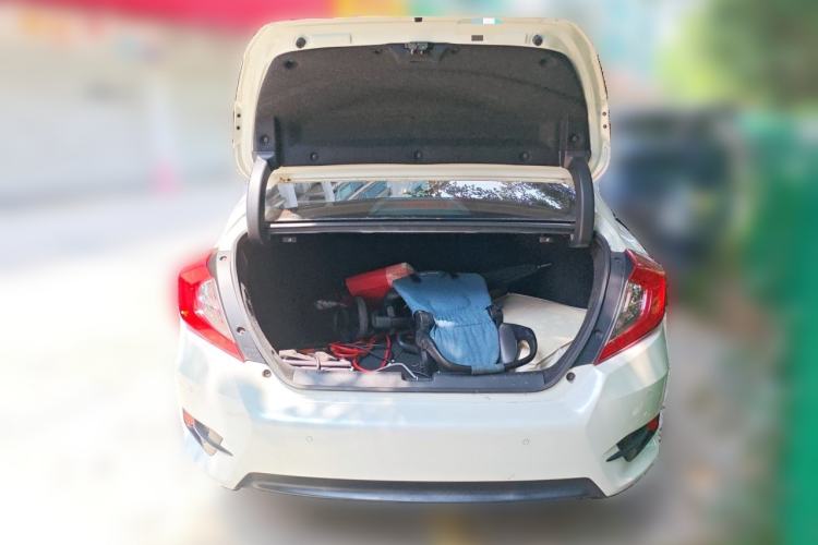 Used Honda Civic 2019 220TURBO CVT Dynamic Edition China VI Trunk