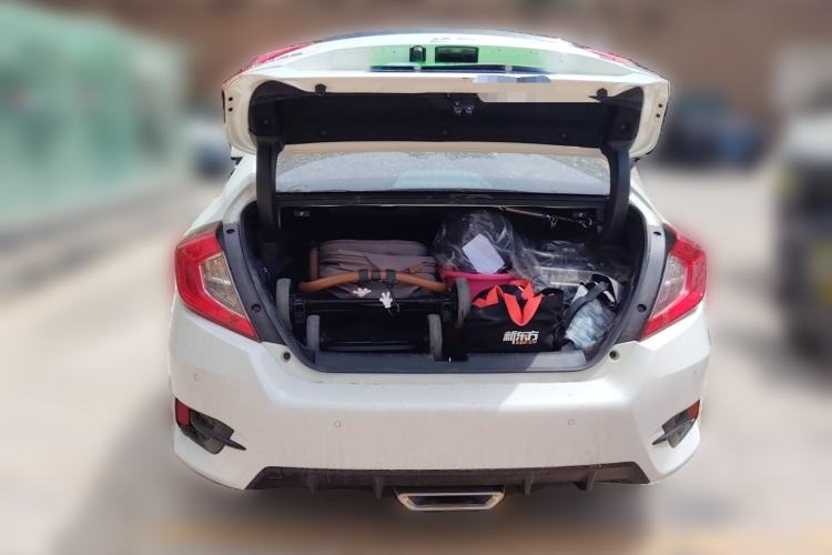 Used Honda Civic 2019 220TURBO CVT Dynamic Edition China VI Emission Standard Trunk