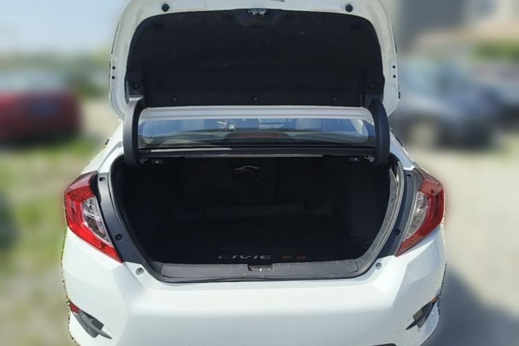 Used Honda Civic 2019 220TURBO CVT Dynamic Edition China VI Trunk