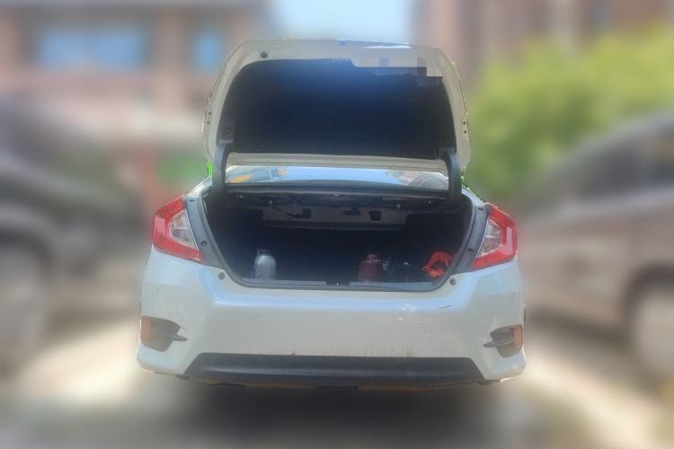 Used Honda Civic 2019 220TURBO CVT Dynamic Edition China VI Trunk
