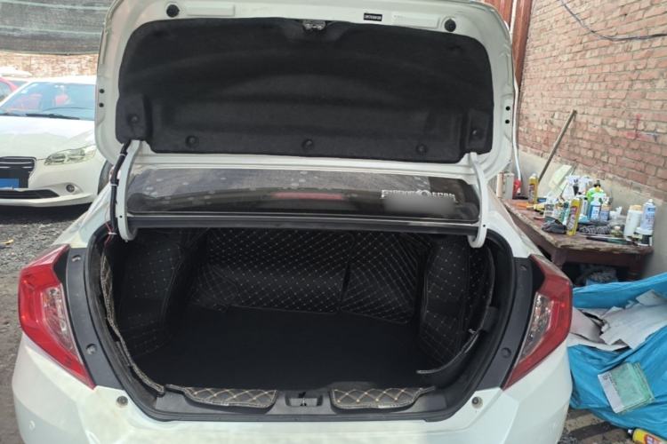 Used Honda Civic 2019 180TURBO CVT Shangyue Edition China VI Emission Standard Trunk
