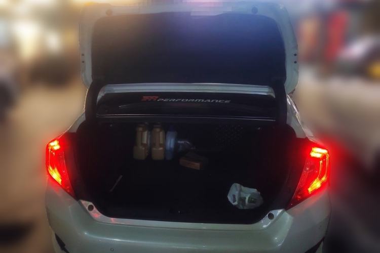 Used Honda Civic 2019 220TURBO CVT Dynamic Edition China VI Emission Standard Trunk