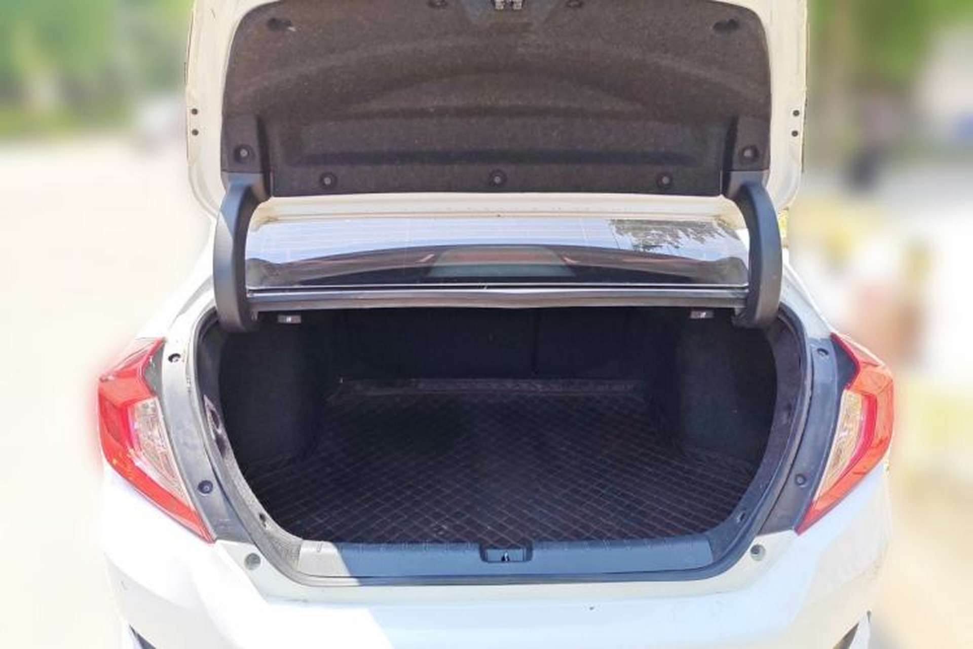 Used Honda Civic 2019 220TURBO CVT Dynamic Edition China VI Trunk