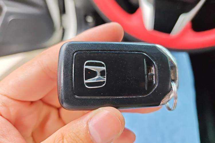 Used Honda Civic 2019 220TURBO CVT Power Edition China VI Emission Standard Vehicle Key