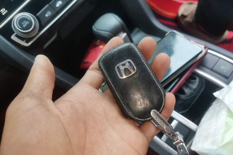 Used Honda Civic 2019 220TURBO CVT Ignition Edition China VI Emission Standard Vehicle Key