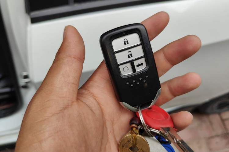 Used Honda Civic 2019 220TURBO CVT Dynamic Edition China VI Emission Standard Vehicle Key