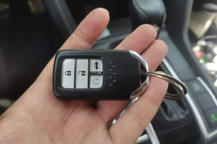 Used Honda Civic 2019 220TURBO CVT Dynamic Edition China VI Emission Standard Vehicle Key