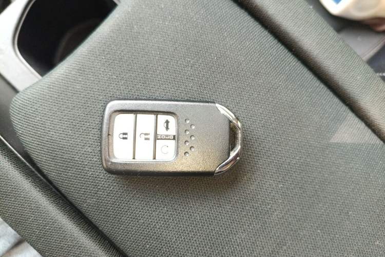 Used Honda Civic 2019 220TURBO CVT Dynamic Edition China VI Emission Standard Vehicle Key
