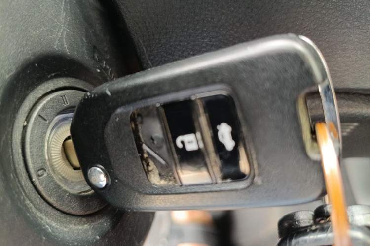 Used Honda Civic 2019 180TURBO CVT Shangyue Edition China V Emission Standard Vehicle Key