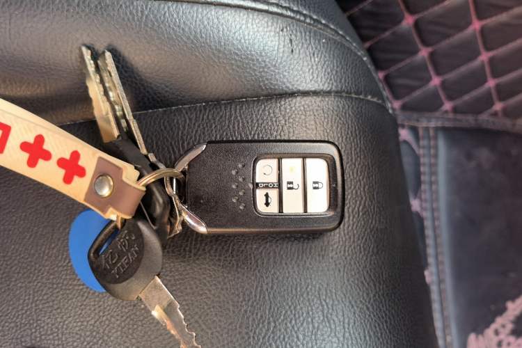 Used Honda Civic 2019 220TURBO CVT Dynamic Edition China VI Emission Standard Vehicle Key