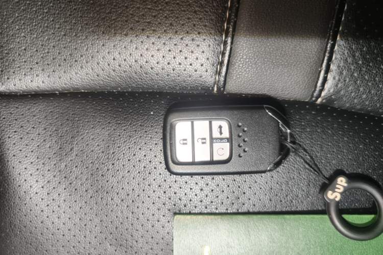 Used Honda Civic 2019 220TURBO CVT Dynamic Edition China V Emission Standard Vehicle Key